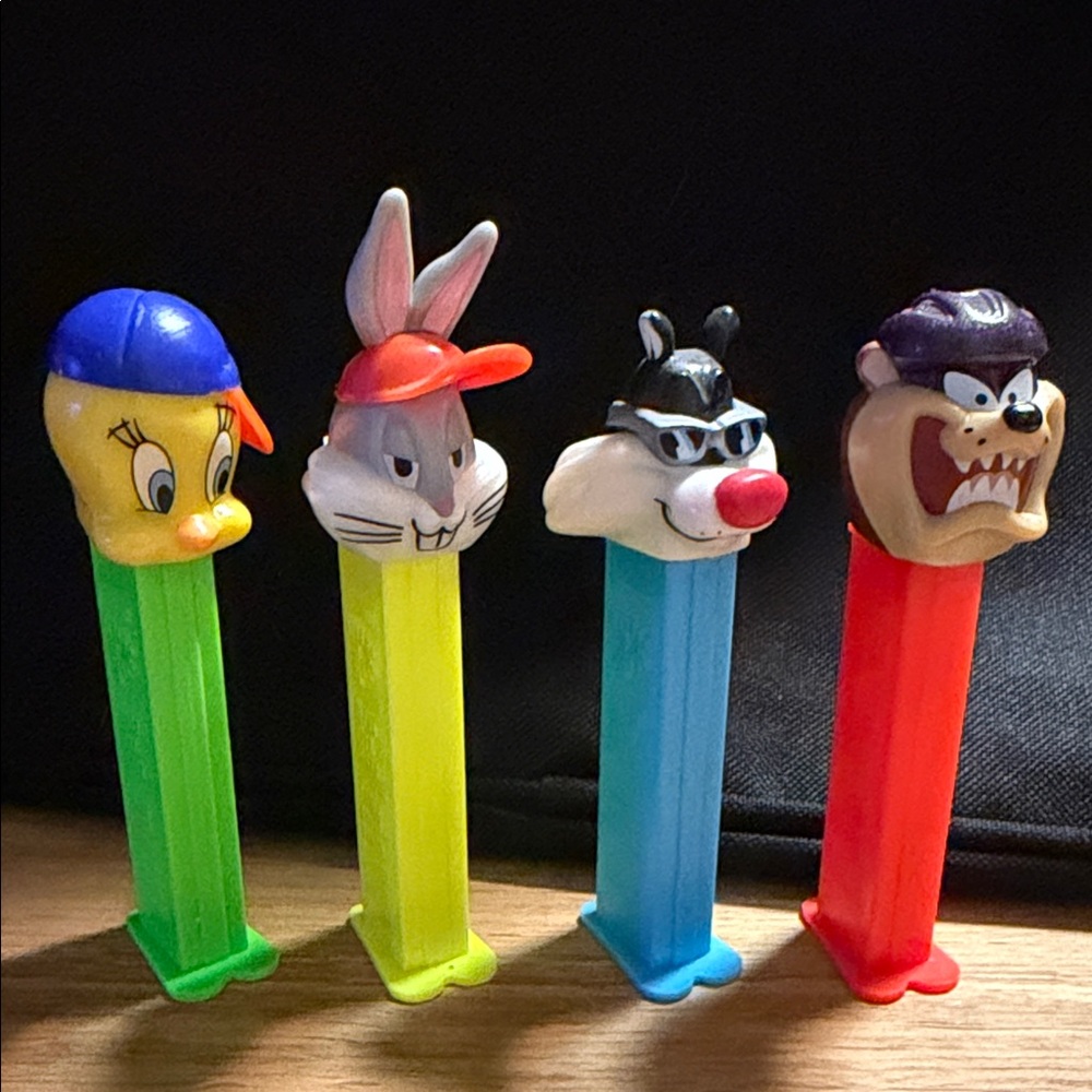 Looney Tunes Character PEZ Dispensers Set VINTAGE